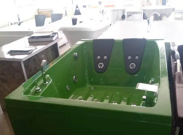 Jaccuzzi-Bath₦-1250000.jpg - Etiti