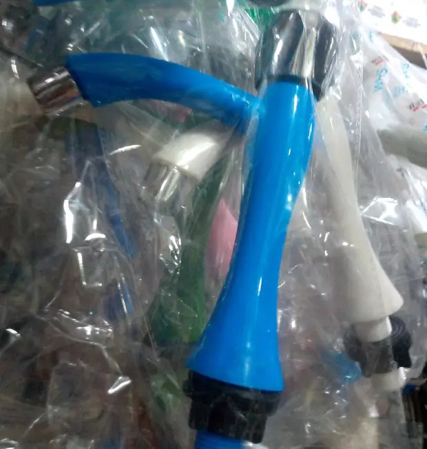 Lens-Plastic-Basin-Tap₦-3000-1.jpg - Etiti